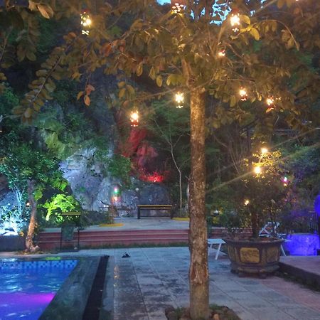 Song Toan Hotel Phong Nha Exterior photo