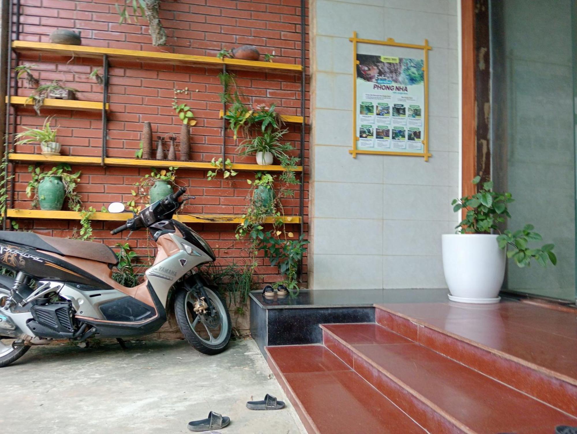 Song Toan Hotel Phong Nha Exterior photo